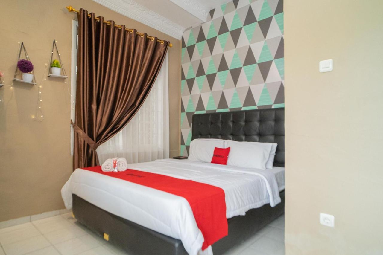 Hotel Reddoorz Near Taman Safari 2 Bogor Exterior foto